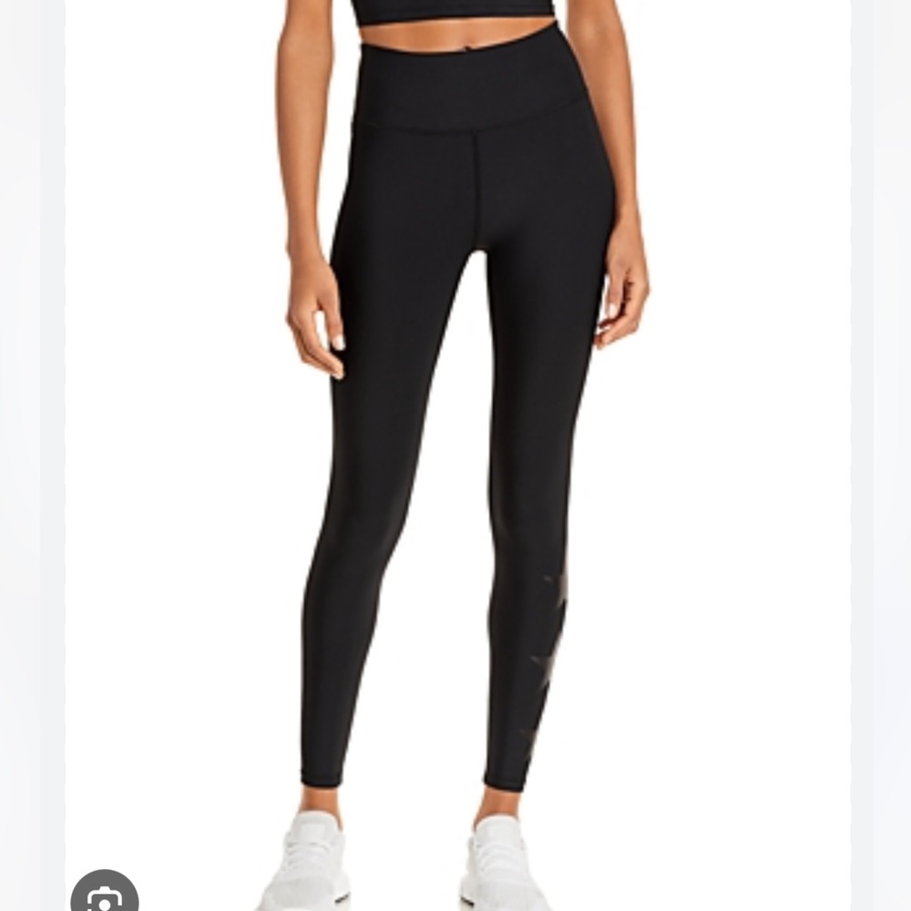 AQUA Athletic Foil Star high rise Ankle Legging